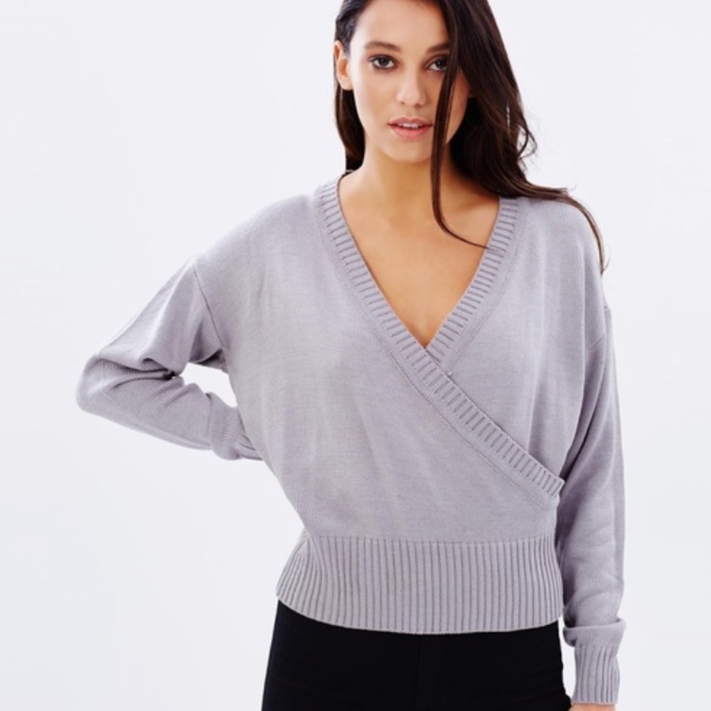 Lioness Wrap Sweater Small